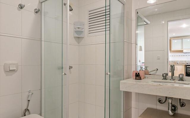 Completo em condomínio com acesso a Lagoa #LA10