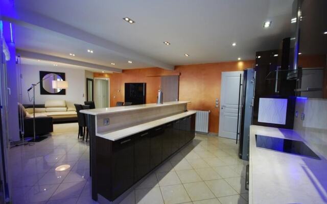 Three Bedroom Carlton Cannes