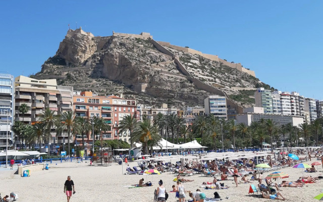 Apartamento Grande-Centro Barrio Playa