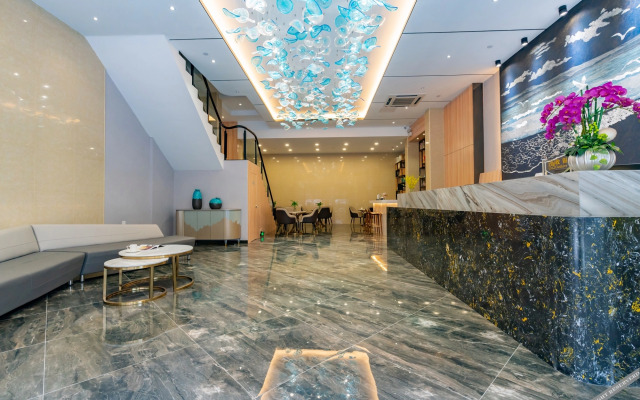 Changfeng Future Apartment Hotel