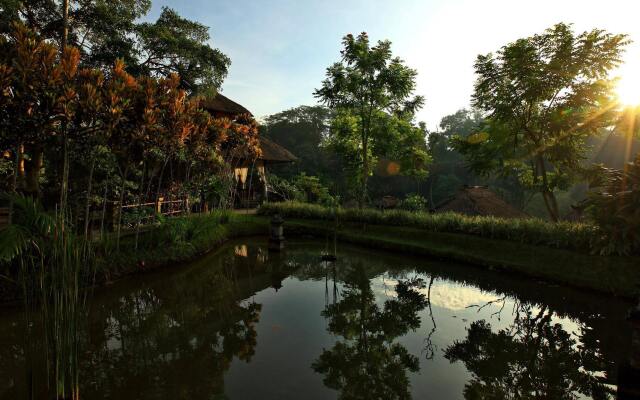 Santi Mandala Villa & Spa