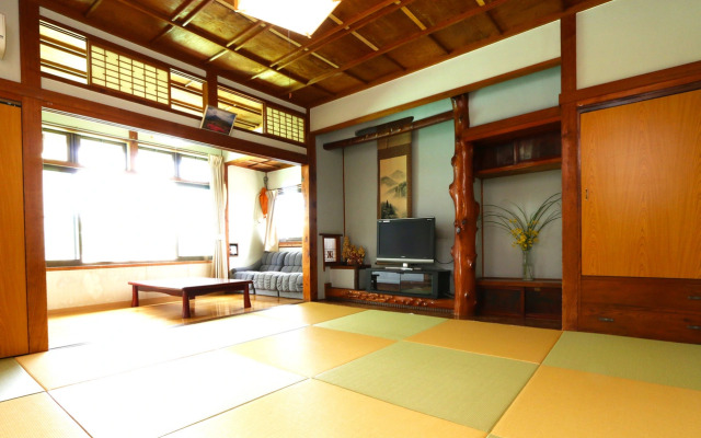 Minshuku Tozanguchi Onsen
