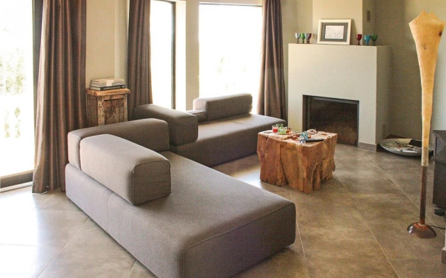 Stunning Home in Silves With Wifi and 4 Bedrooms