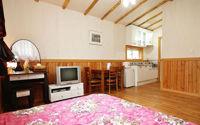 Pocheon Evergreen Pension