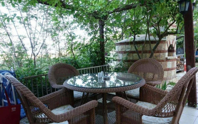 Maviay Hotel