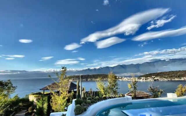 Shiyi Lake View Inn