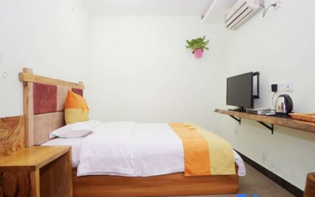 Tianzhiyi Business Hotel