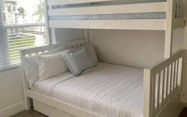 Modern Comforts in Paradise Tamarind Bay 3-bed 2-bath