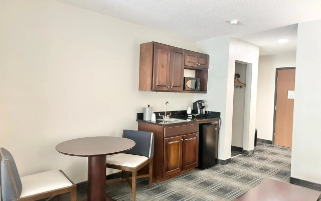 Holiday Inn Express & Suites Meriden by IHG