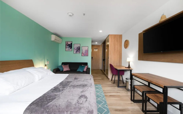 Apartment Go Living & Suites by HOUSY HOST