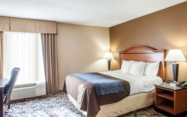 Comfort Inn Bourbonnais near I-57