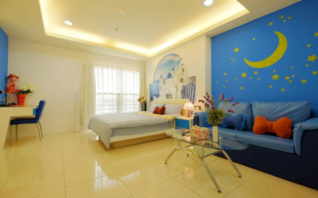 Mimi's house