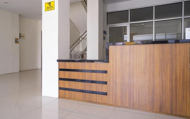 OYO 2695 D'es Guest House