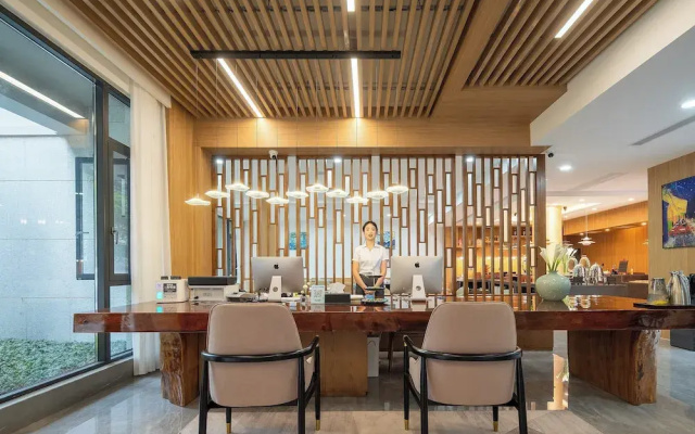 Z HOTEL - Qingchengshan