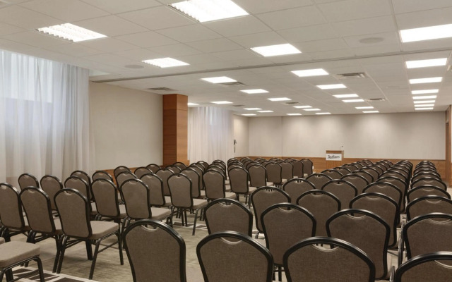 Radisson Hotel & Conference Centre Calgary Airport
