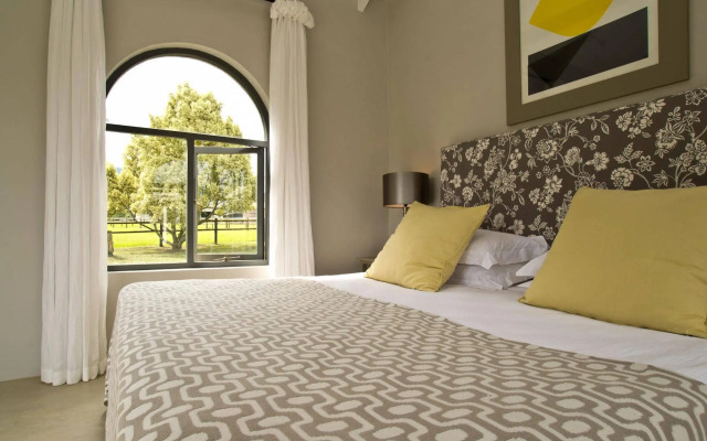 Country House at Kay & Monty