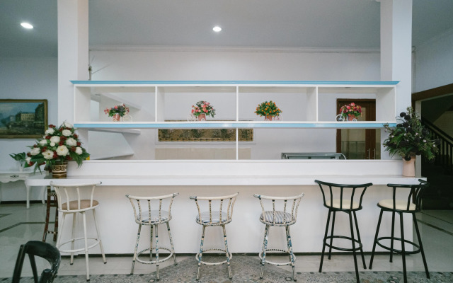 Urbanview Hotel Griya Surya Malang by RedDoorz