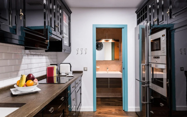 Puerta Catedral Art Gallery