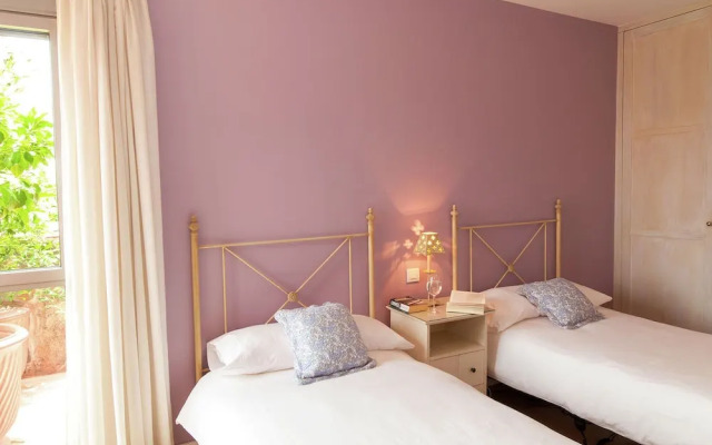 Vibrant Villa in San Bartolomé de Tirajana With Swimming Pool