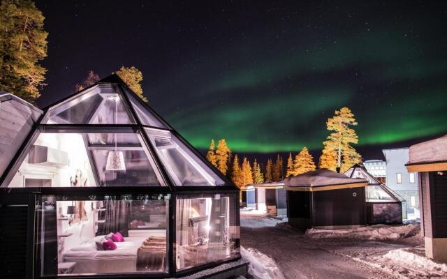 Santa's Igloos Arctic Circle