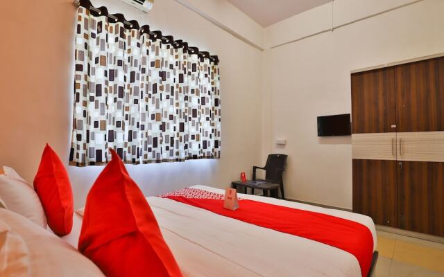 OYO Flagship 13124 Hotel Pyramid