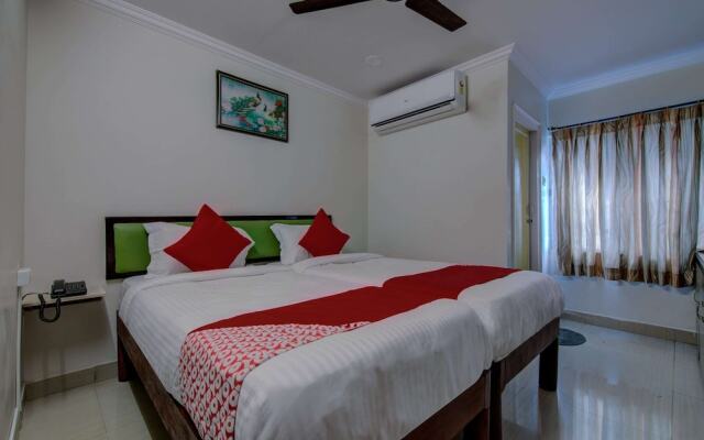 Oyo 14323 Anupama Hotel