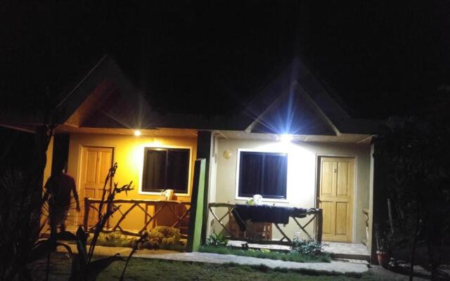 MIKI's Guest House