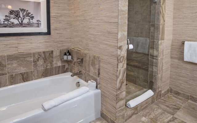 Ritz Carlton #5 2 Bedroom Condo by RedAwning