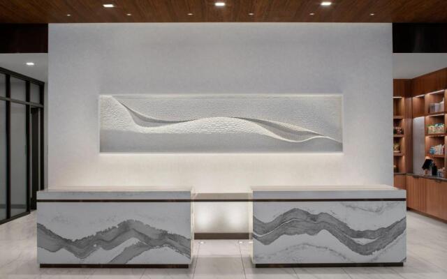 AC Hotel Vancouver Waterfront