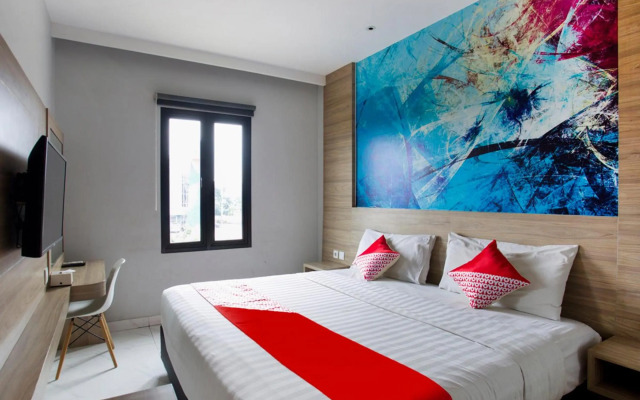 OYO Flagship 3486 The Regia Tambun by GWA