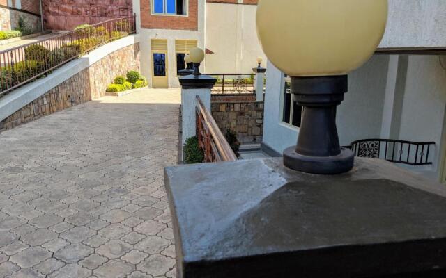 White Stone Apartment KIMIHURURA