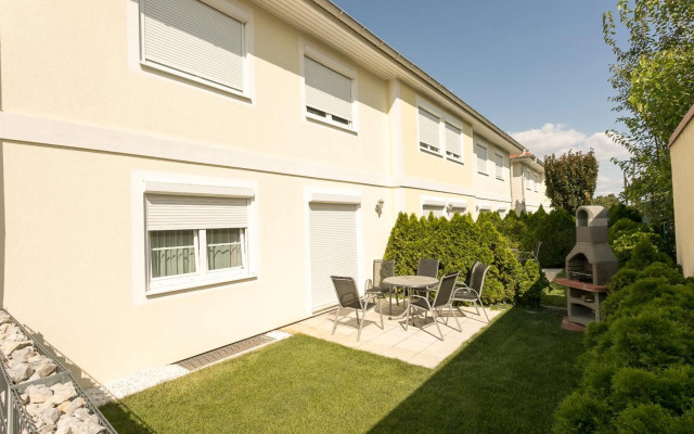 Studio Apartment Lehen 2