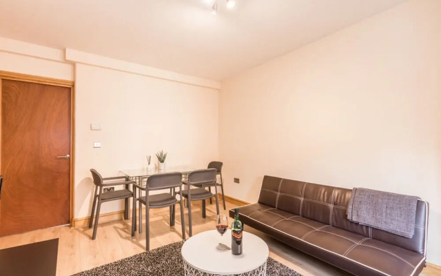 The Martlett Court Residence I