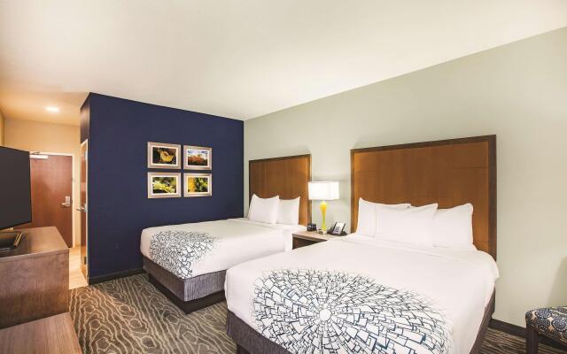 La Quinta Inn & Suites by Wyndham Wichita Northeast