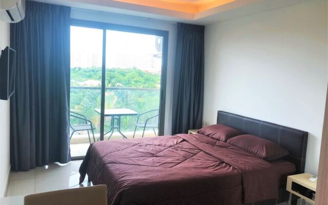 Laguna Beach Resort 2 Studio Condo Pattaya