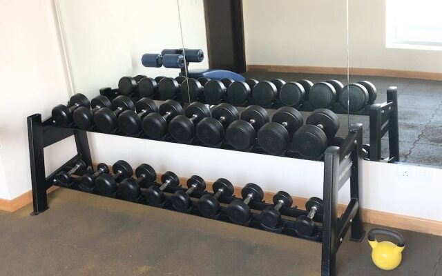 Cosy Little Studio With Marina &partial Beach View