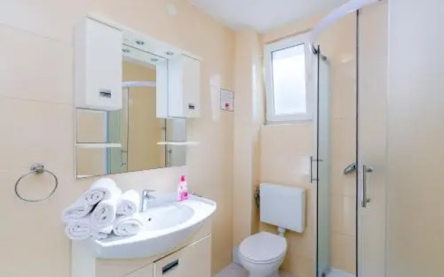 Apartments Kola's Mill - Comfort One Bedroom Apartment With Terrace and Sea View