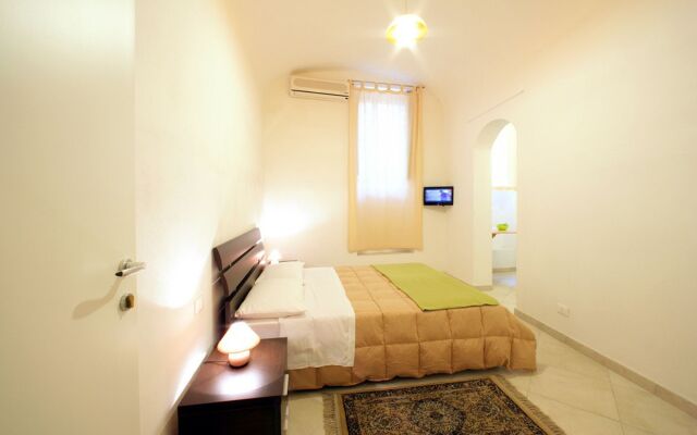 Flavica Home Holiday