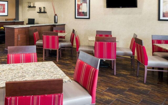 Quality Suites Irving-Las Colinas