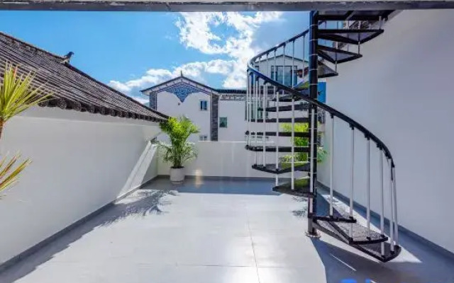 The garden homestay named "Mengxi Yashe" in Dali.