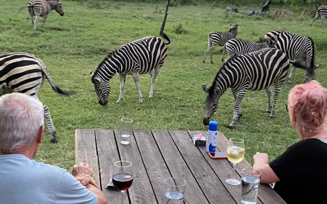 Sunset Lodge & Safaris