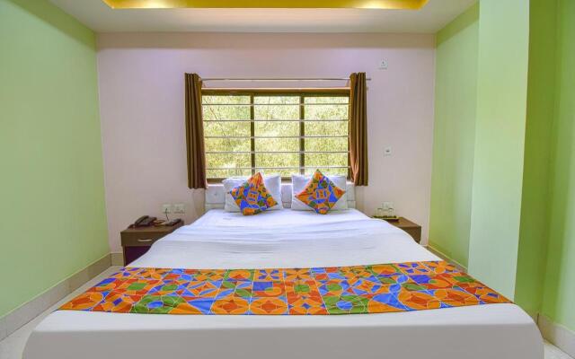 Fabhotel Knight Airways