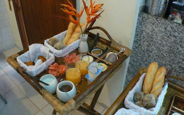 Itacoatiara Inn cama e café