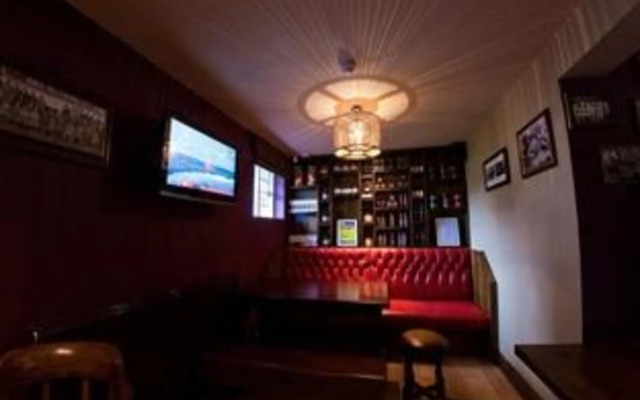 The Dog and Doublet Inn