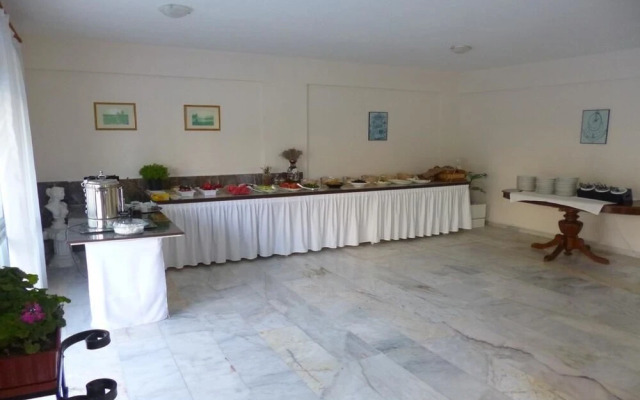 Bayram Hotel