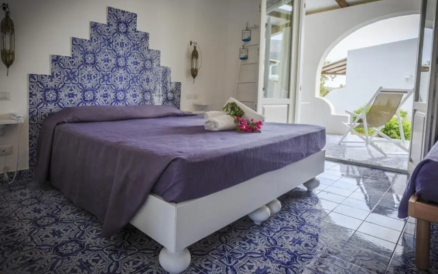 Mercure Vulcano Mari Del Sud Resort