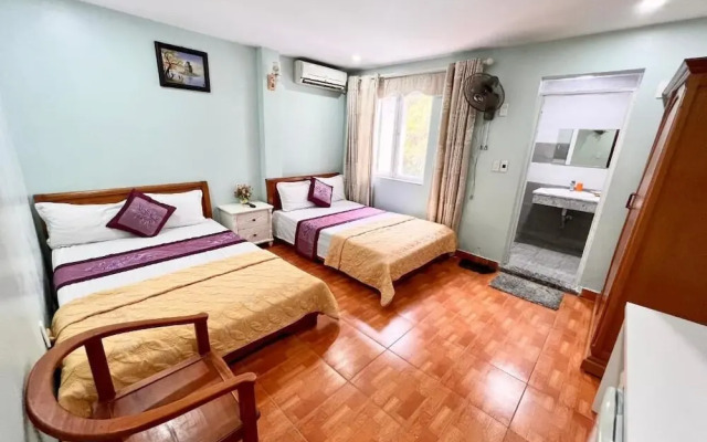 Catba Central Hotel