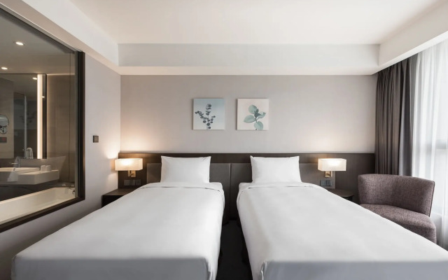 Lakeshore Hotel Tainan