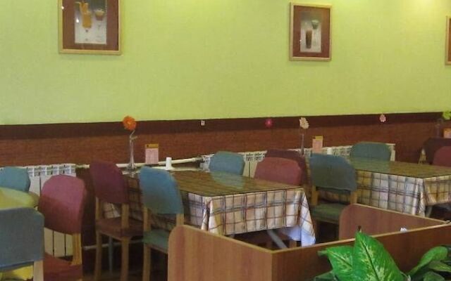 Qingdao Home Inn - Wuyishan Road