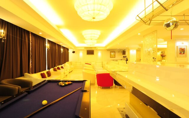 Aunchaleena Grand Hotel